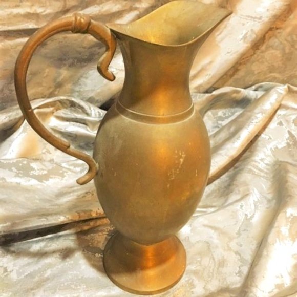 Other - COPY. — Decorative vintage brass watering can